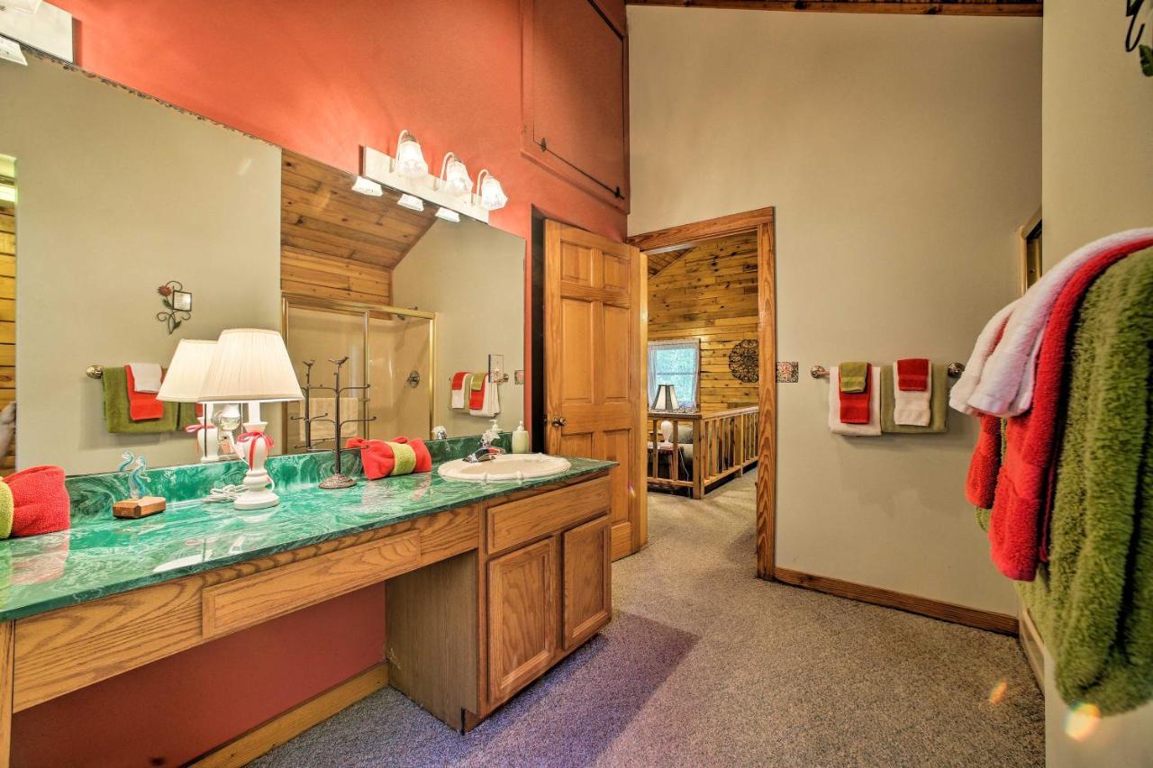 Eureka Springs Studio With Deck, Views And Bbq! Bagian luar foto